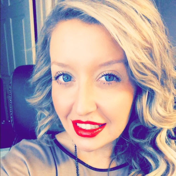 Meet your Posher, Brittany - Picture 1 of 1